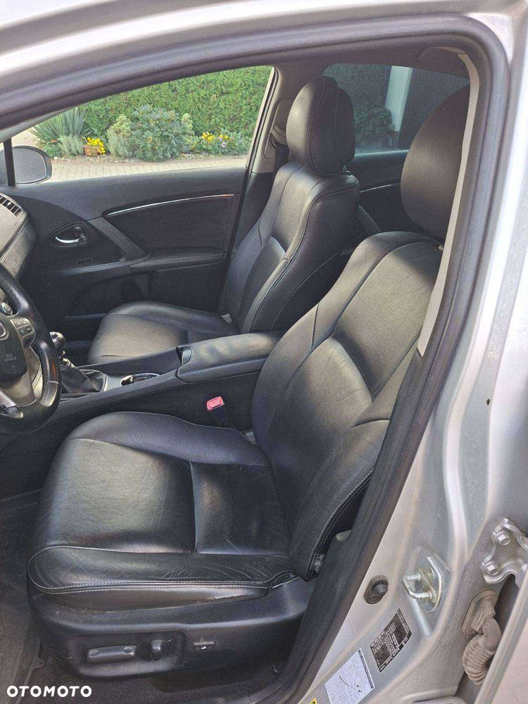 Toyota Avensis - 5