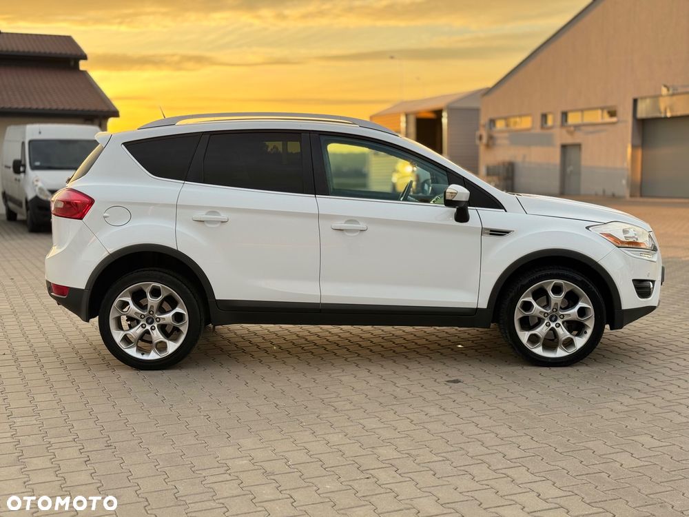 Ford Kuga 2.0 TDCi 2x4 Titanium - 6