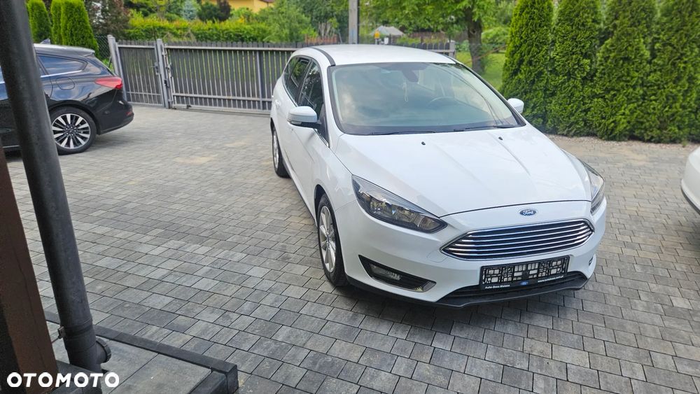 Ford Focus 1.0 EcoBoost Titanium - 4