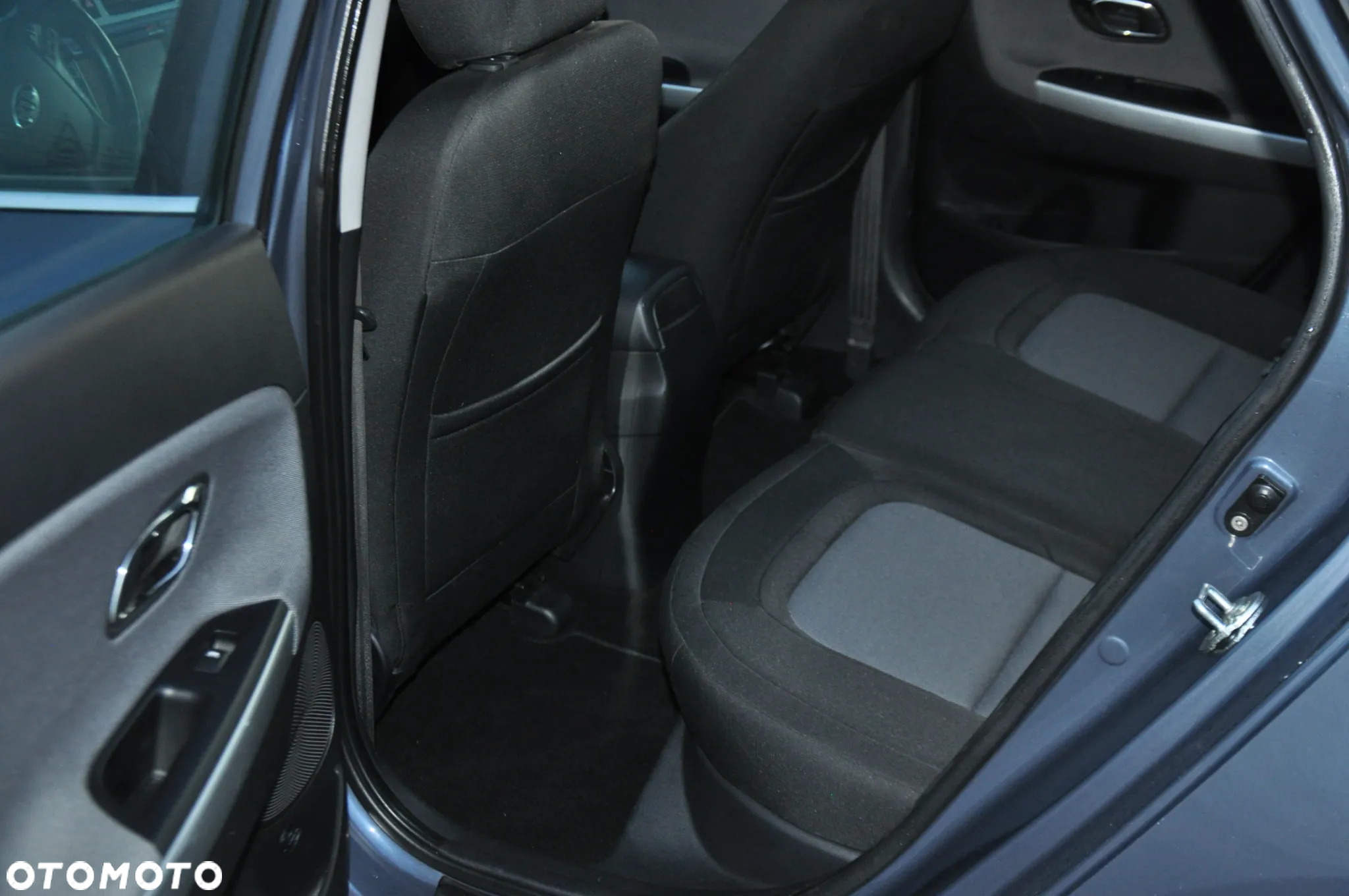 Kia Ceed 1.6 CRDi 128 Fifa World Cup Edition - 14