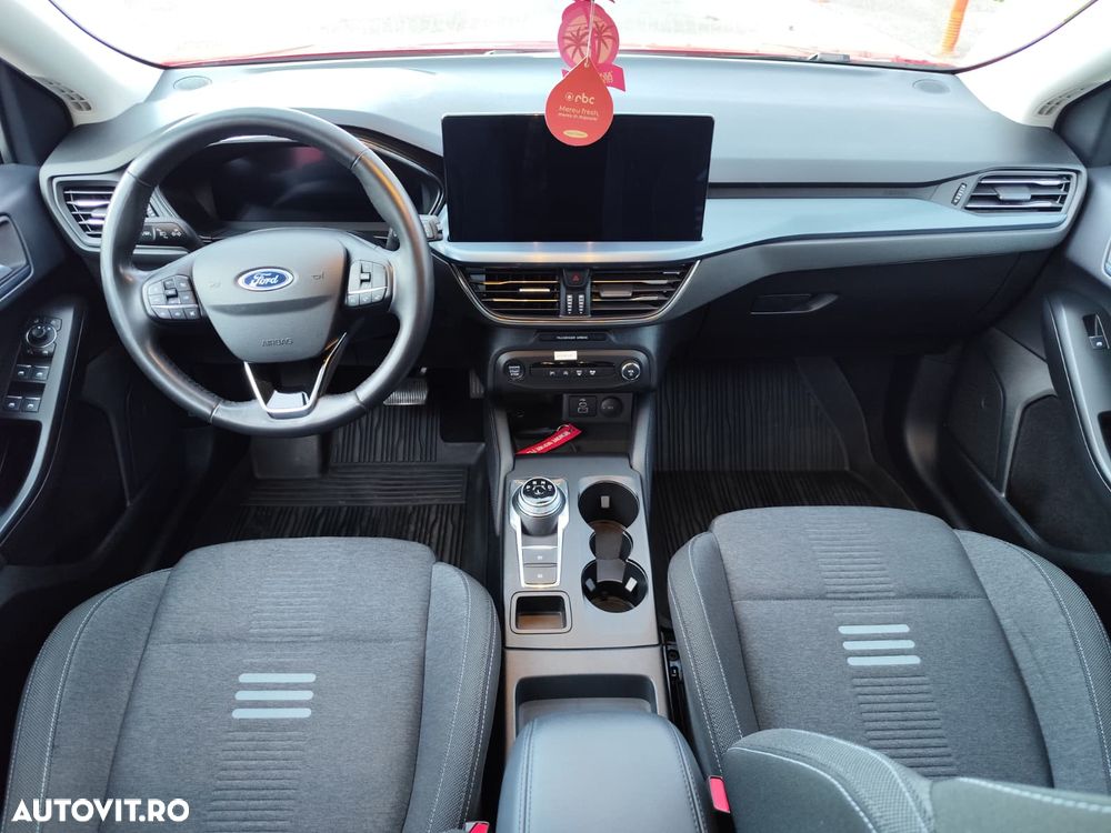 Ford Focus - 11