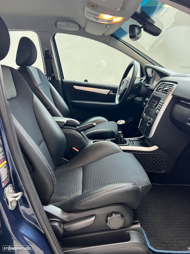 Mercedes-Benz B 200 CDI - 30