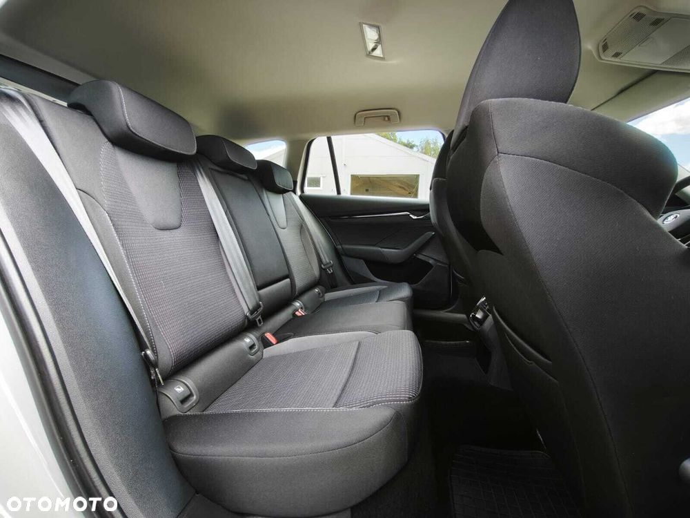 Skoda Octavia 2.0 TDI Ambition - 10