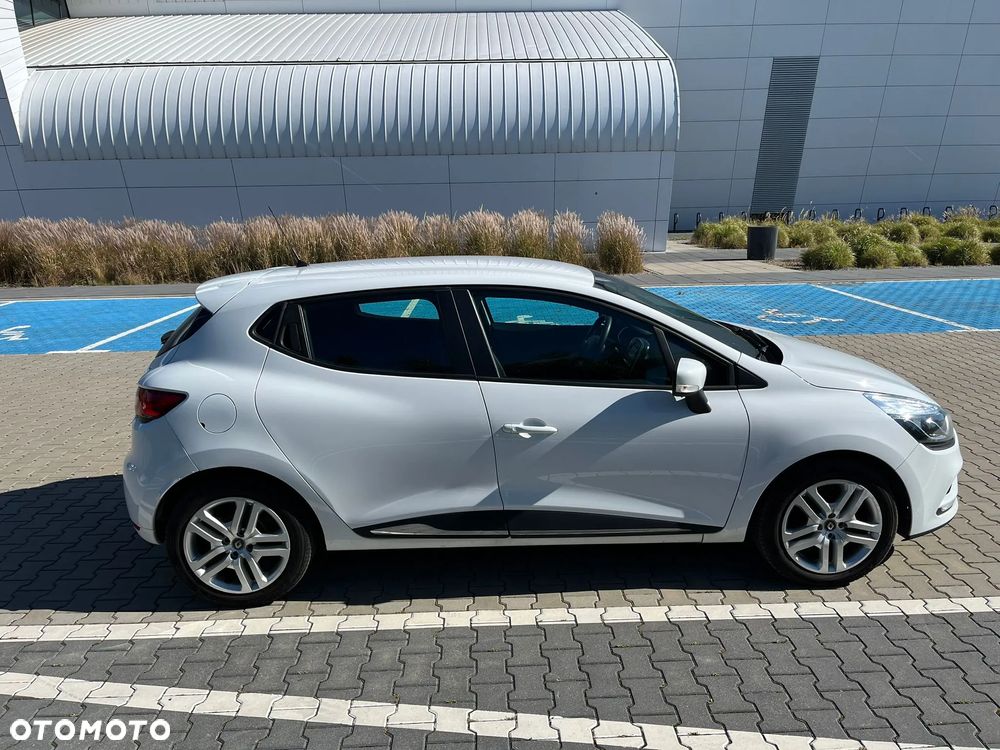 Renault Clio (Energy) TCe 90 Start & Stop INTENS - 9