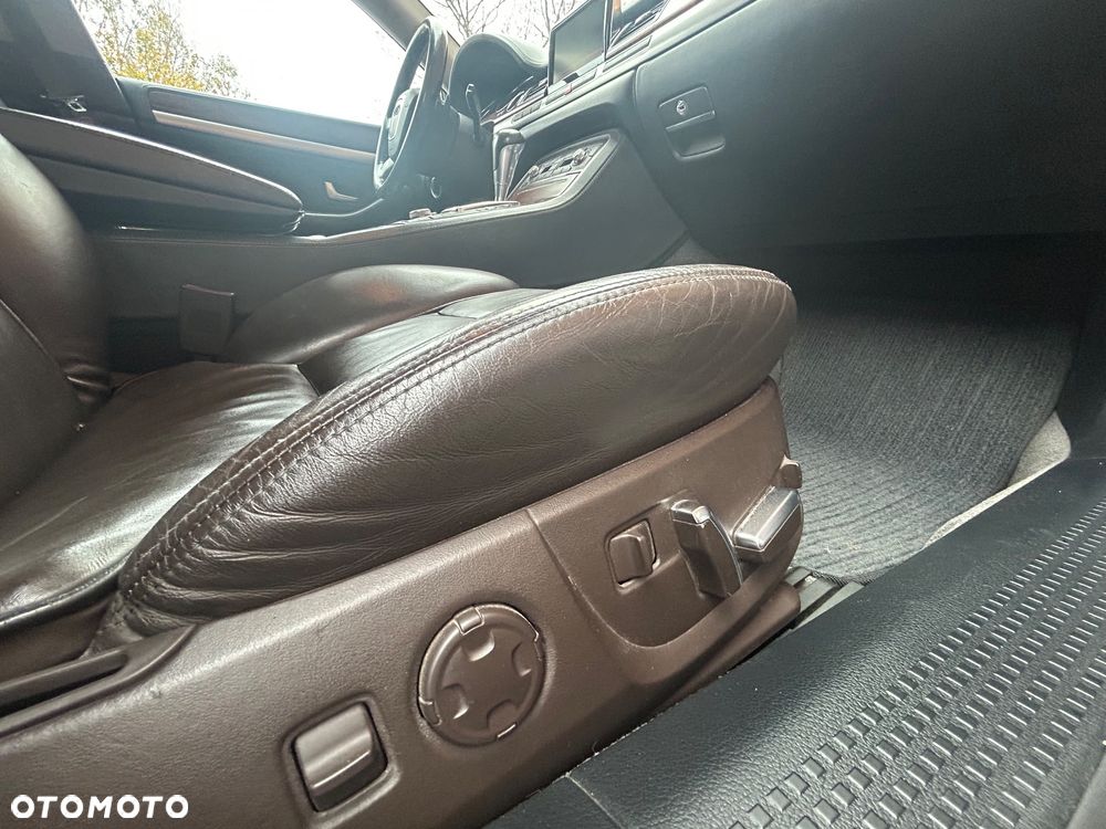 Audi A8 - 30