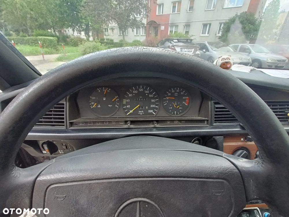 Mercedes-Benz W201 (190) - 3