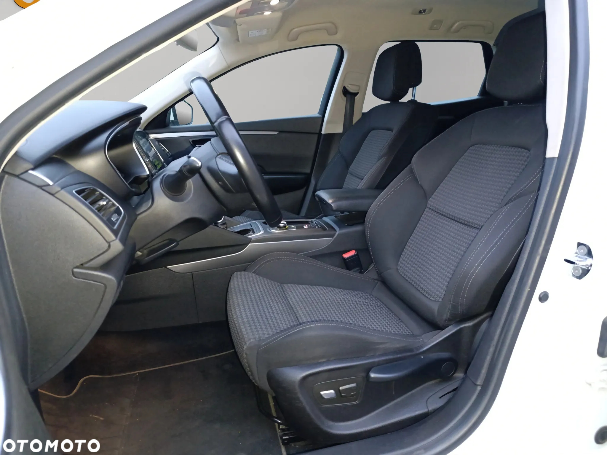 Renault Talisman 1.6 Energy TCe Limited EDC - 12