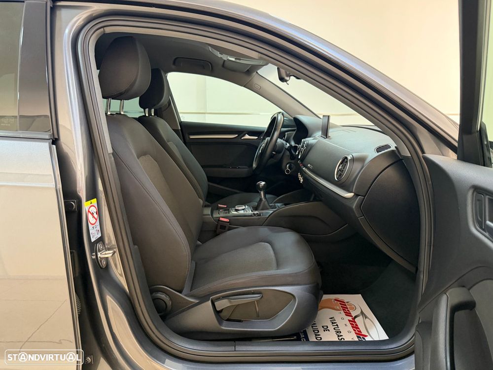 Audi A3 Sportback 1.6 TDI Sport - 42