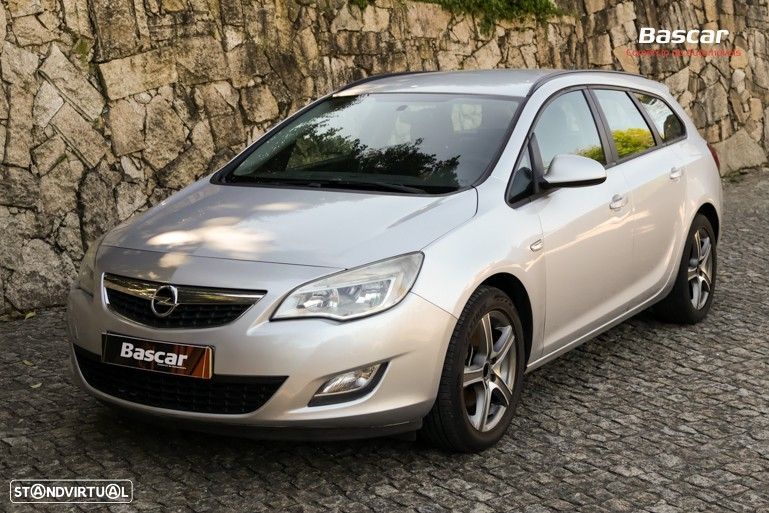 Opel Astra Sports Tourer 1.7 CDTi Cosmo - 2