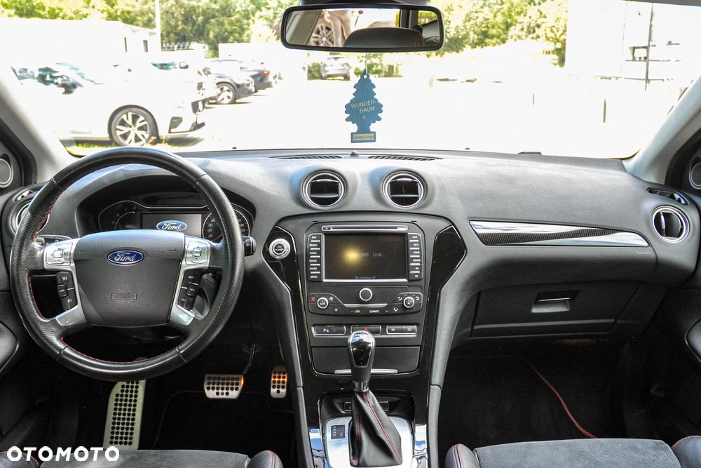 Ford Mondeo 2.0 EcoBoost Titanium - 10