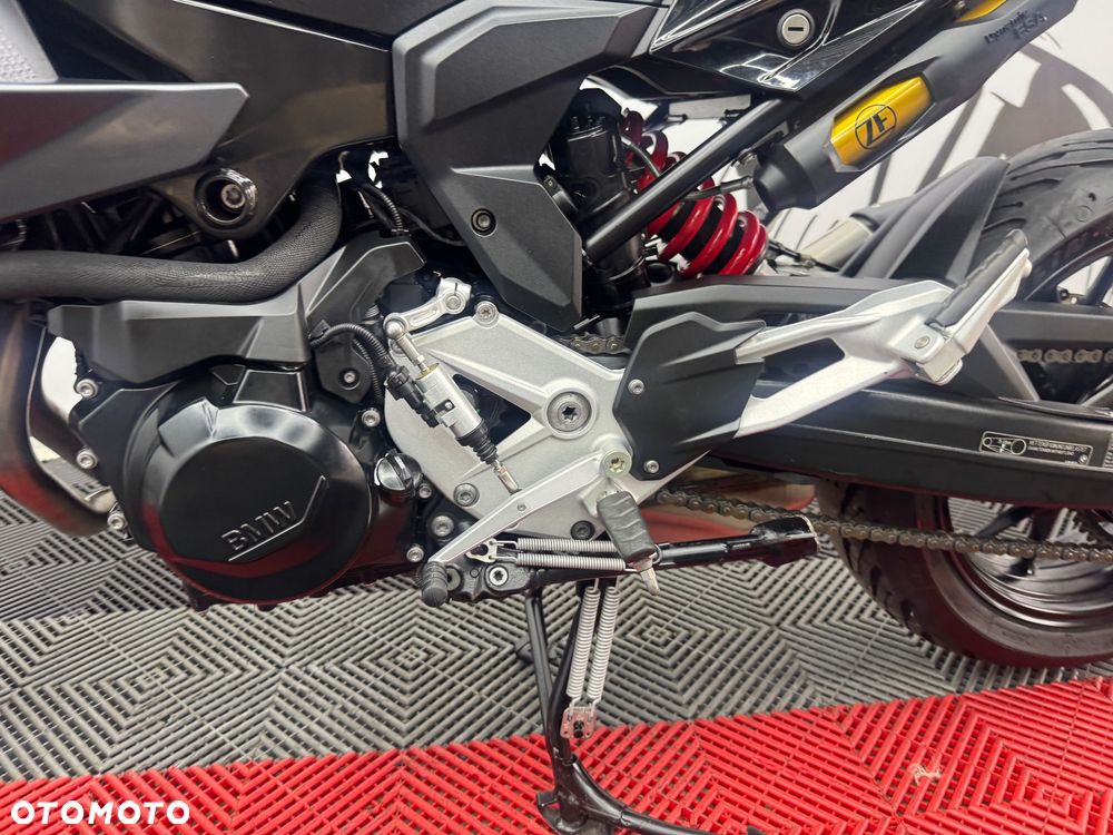 BMW XR - 17