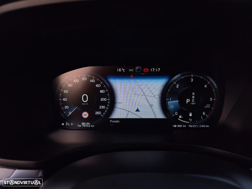 Volvo V60 2.0 B4 R-Design Geartronic - 29