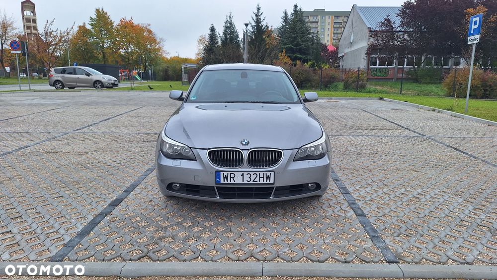 BMW Seria 5 523i - 3