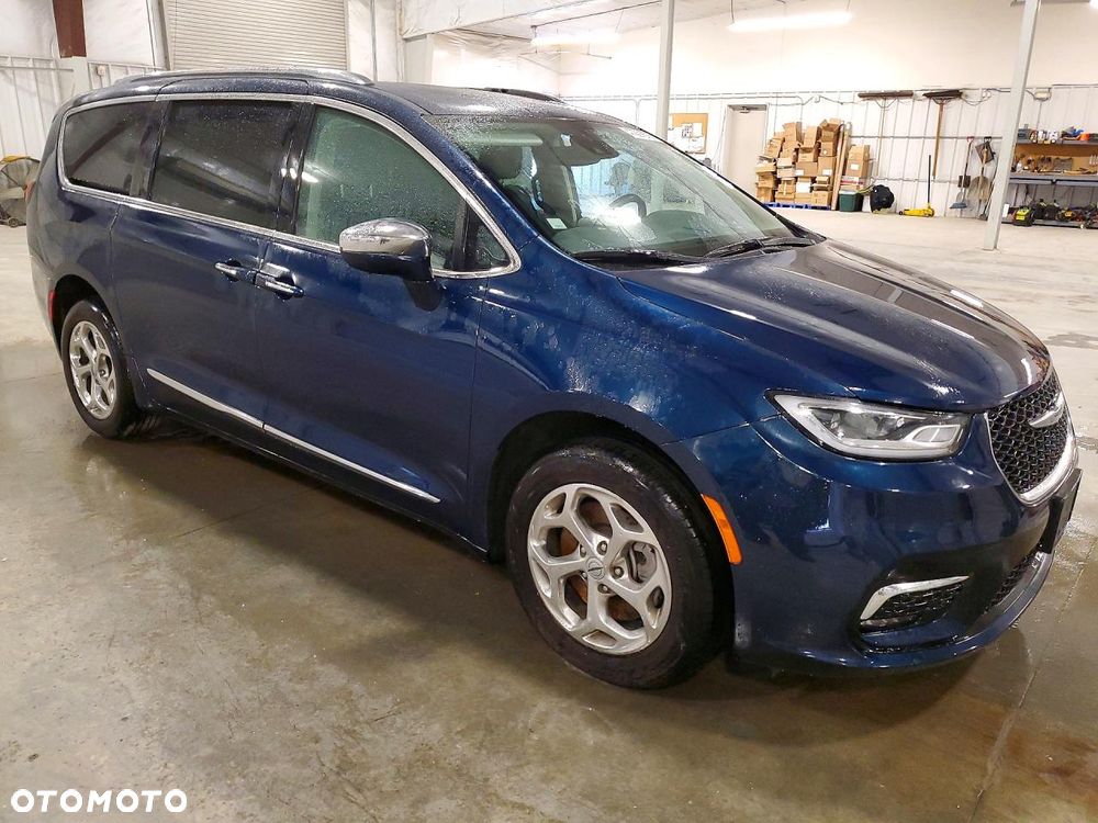 Chrysler Pacifica - 3