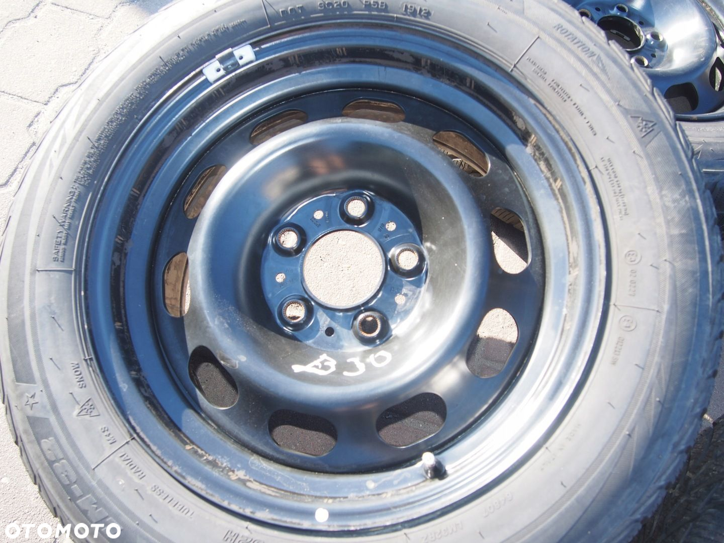 BMW F30 F31 E90 E91 E92 5x120 IS31 205/60R16 92H - 6