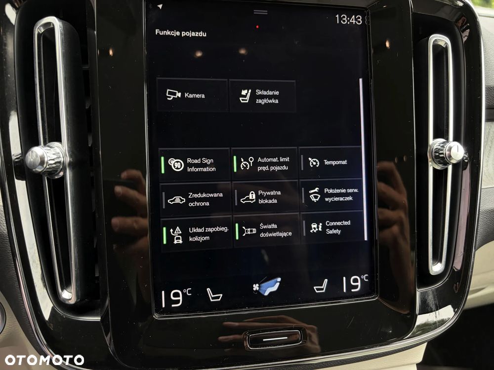 Volvo XC 40 D4 AWD Inscription - 27