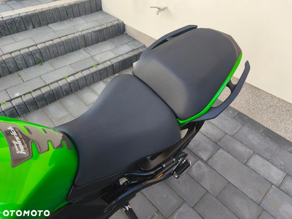 Kawasaki ER - 23