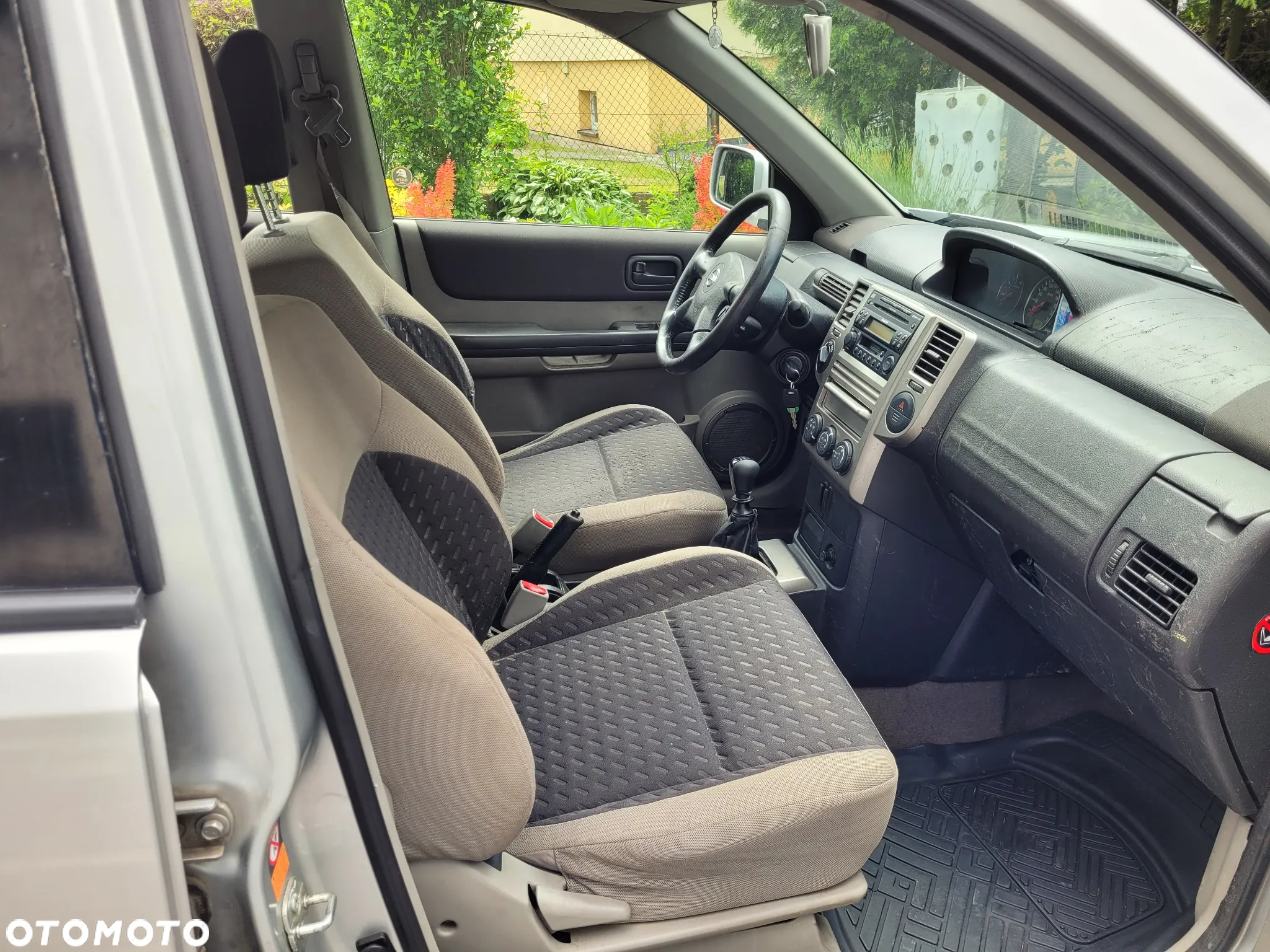 Nissan X-Trail 2.2 dCi 4x4 Comfort - 8