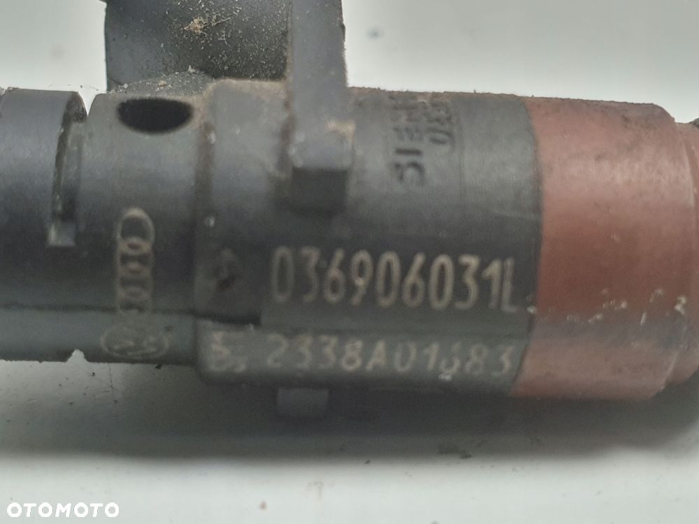 WTRYSKIWACZ Skoda Fabia I 1.4 16V _ wtrysk 036906031L - 2