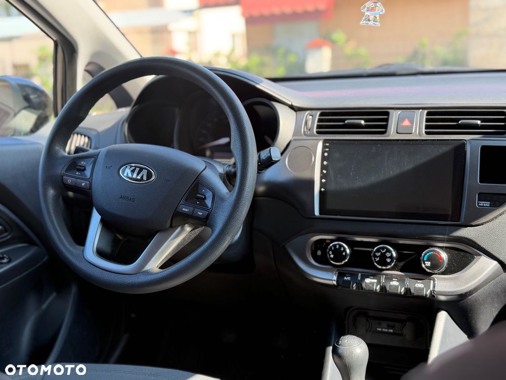 Kia Rio 1.2 Edition 7 - 17