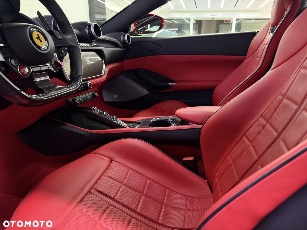 Ferrari Portofino M - 8