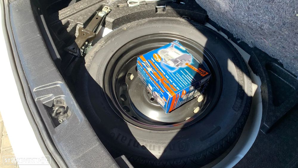 Nissan Qashqai 1.5 dCi N-Connecta - 31