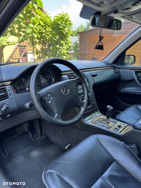 Mercedes-Benz Klasa E - 10