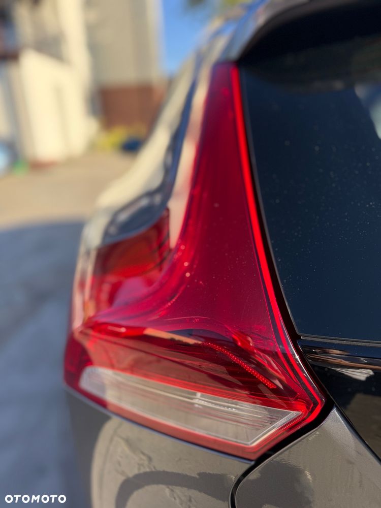 Volvo V40 T3 Drive-E Momentum - 11