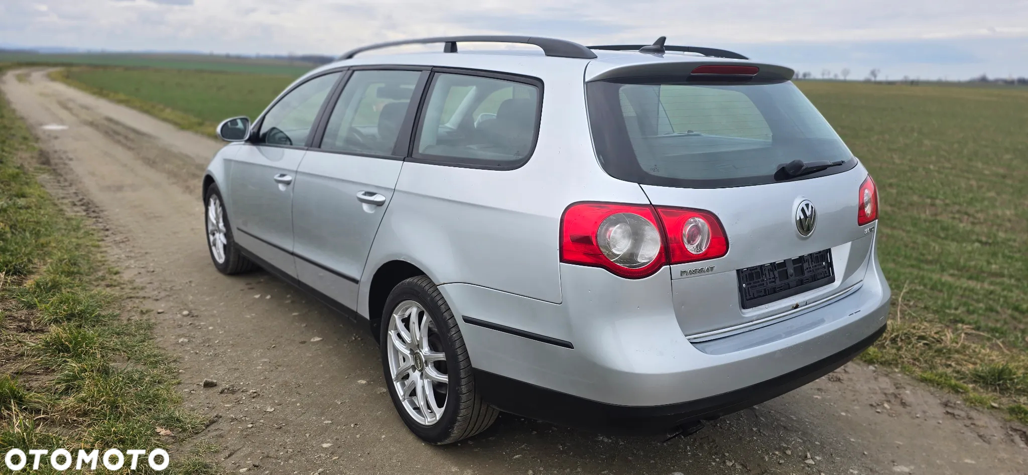 Volkswagen Passat 2.0 Blue TDI SCR Highline - 3