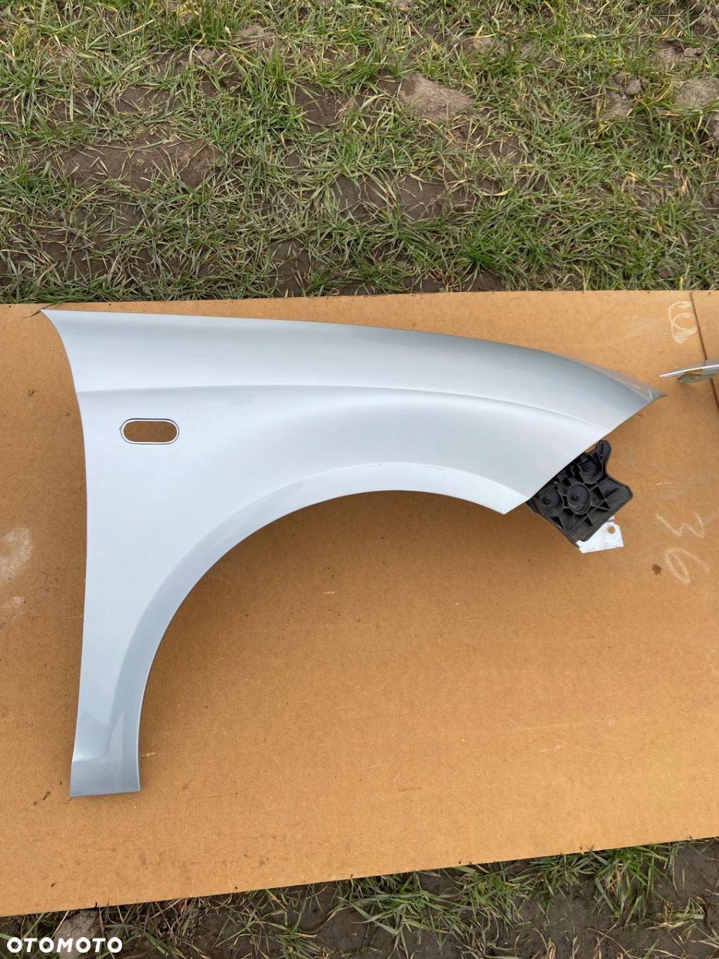 SEAT ALTEA 04-15 BŁOTNIK PRAWY PRZEDNI LA7W ŁADNY BEZ RDZY ORYGINAŁ - 3