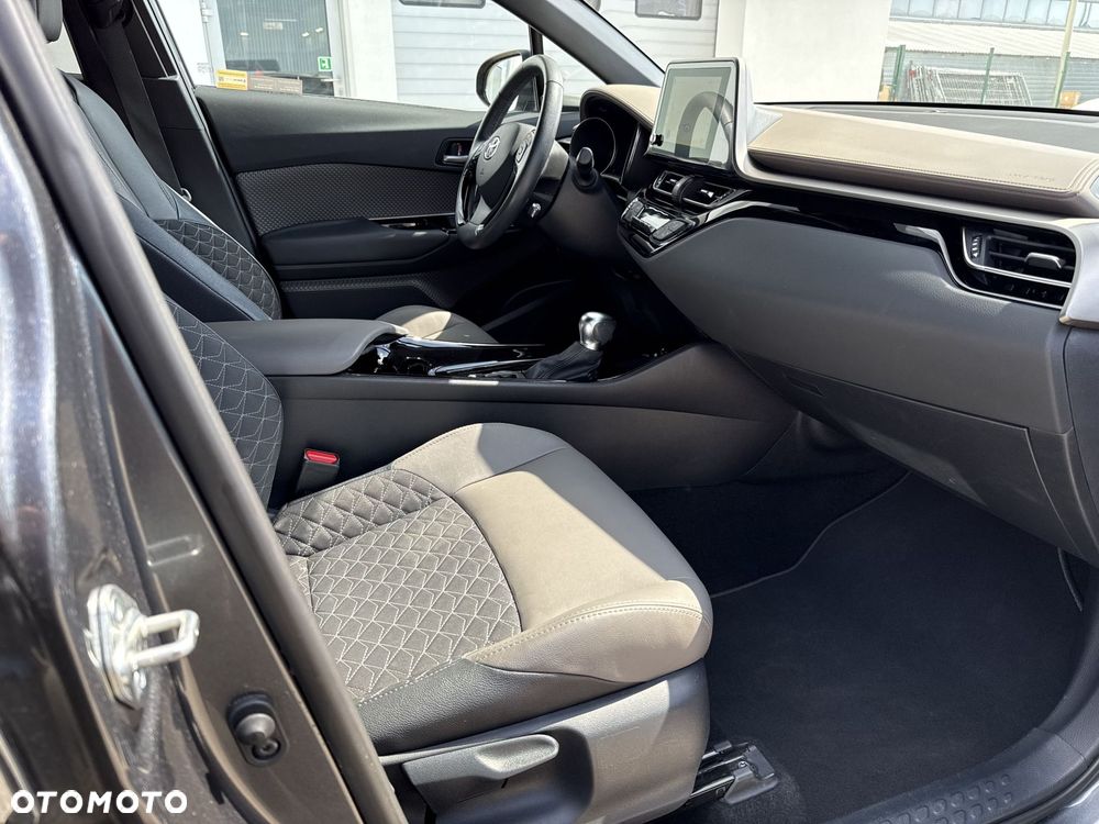 Toyota C-HR 1.8 Hybrid Executive - 8