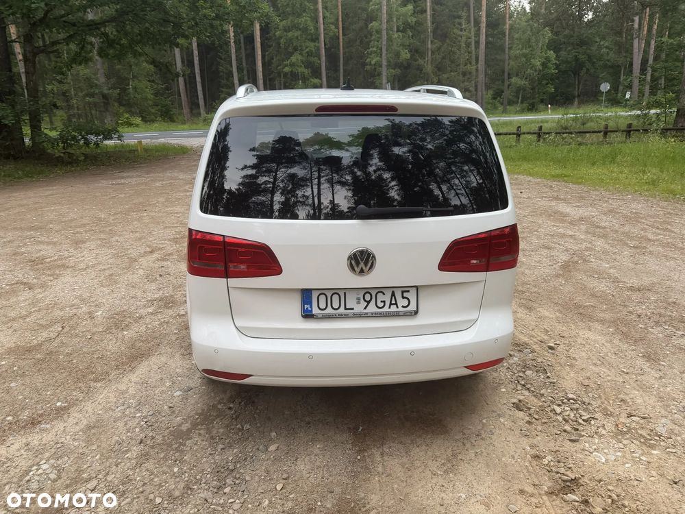 Volkswagen Touran - 5