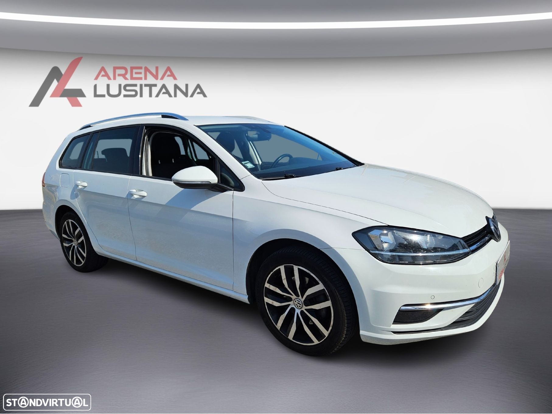 VW Golf Variant 1.6 TDi Confortline - 11
