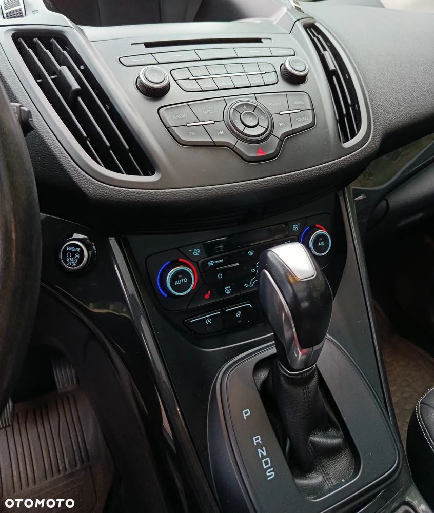 Ford Kuga 1.5 EcoBoost 4x4 Titanium - 17