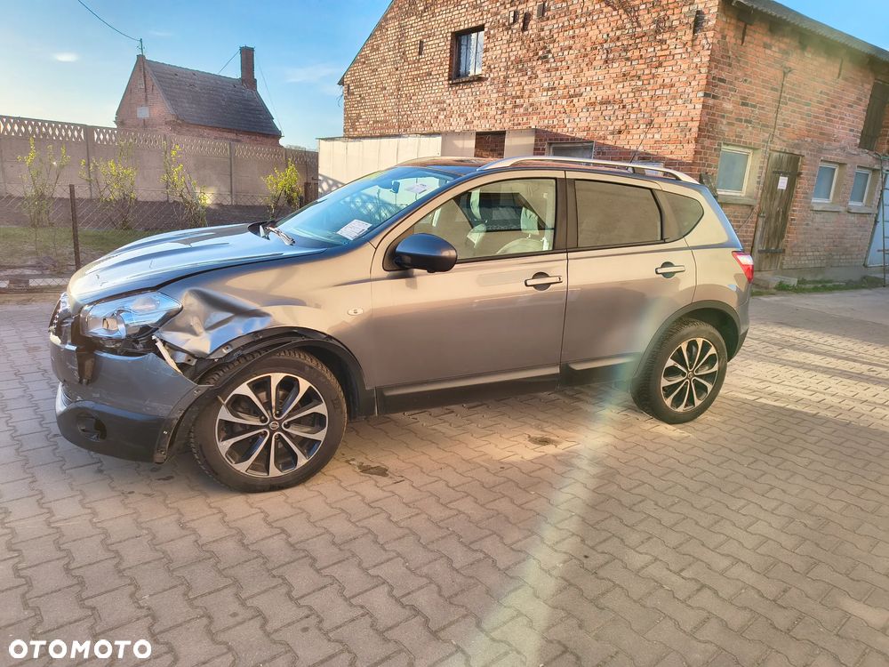 Nissan Qashqai 2.0 dCi 4 x 4 DPF 360 - 11
