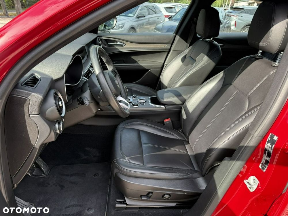 Alfa Romeo Stelvio 2.0 Turbo TI Q4 - 24