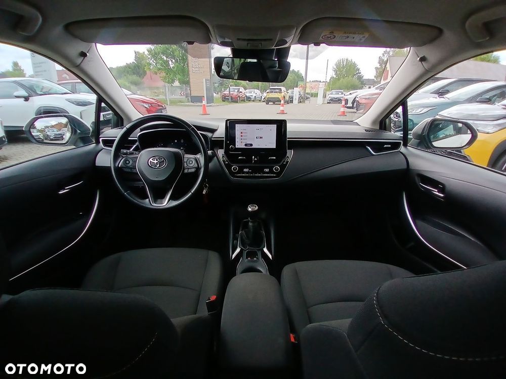 Toyota Corolla - 13