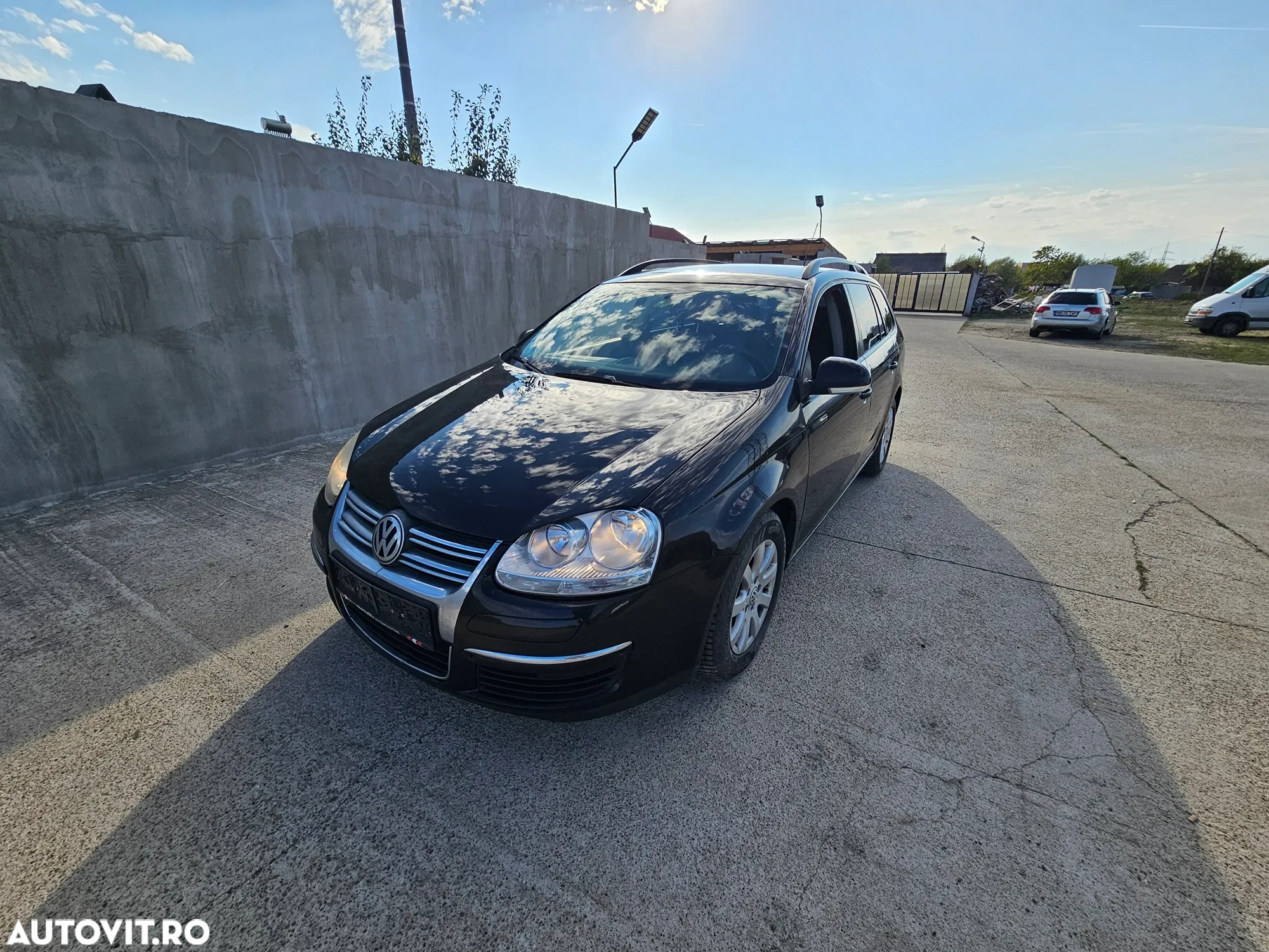 Volkswagen Golf - 3