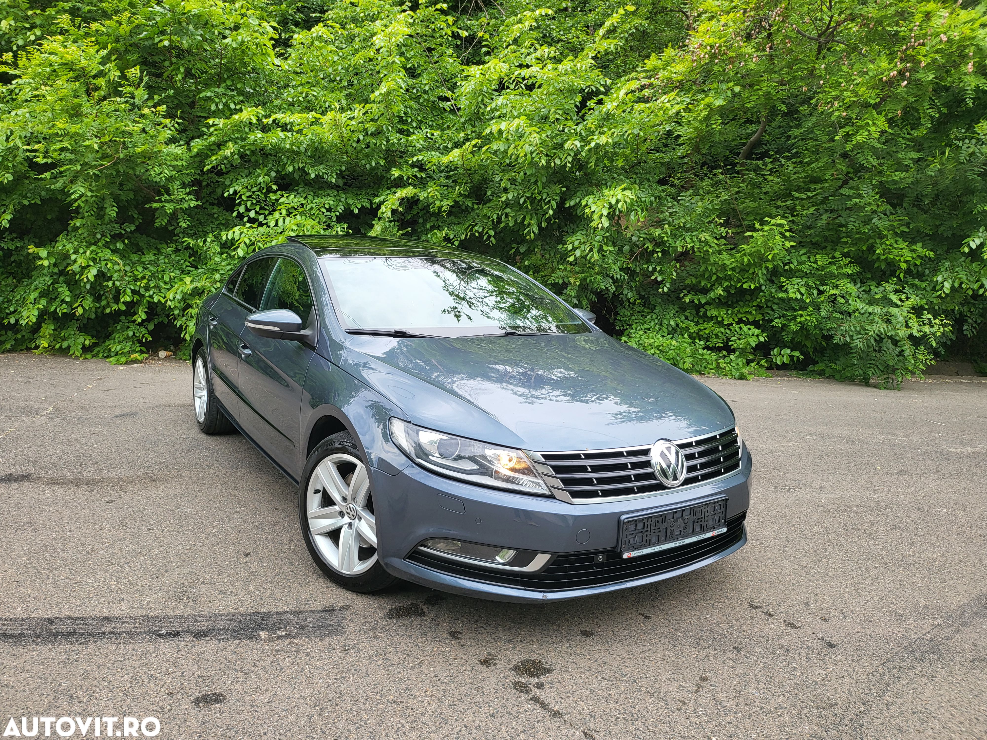Volkswagen Passat CC 2.0 TDI BlueMotion Technology DSG - 1