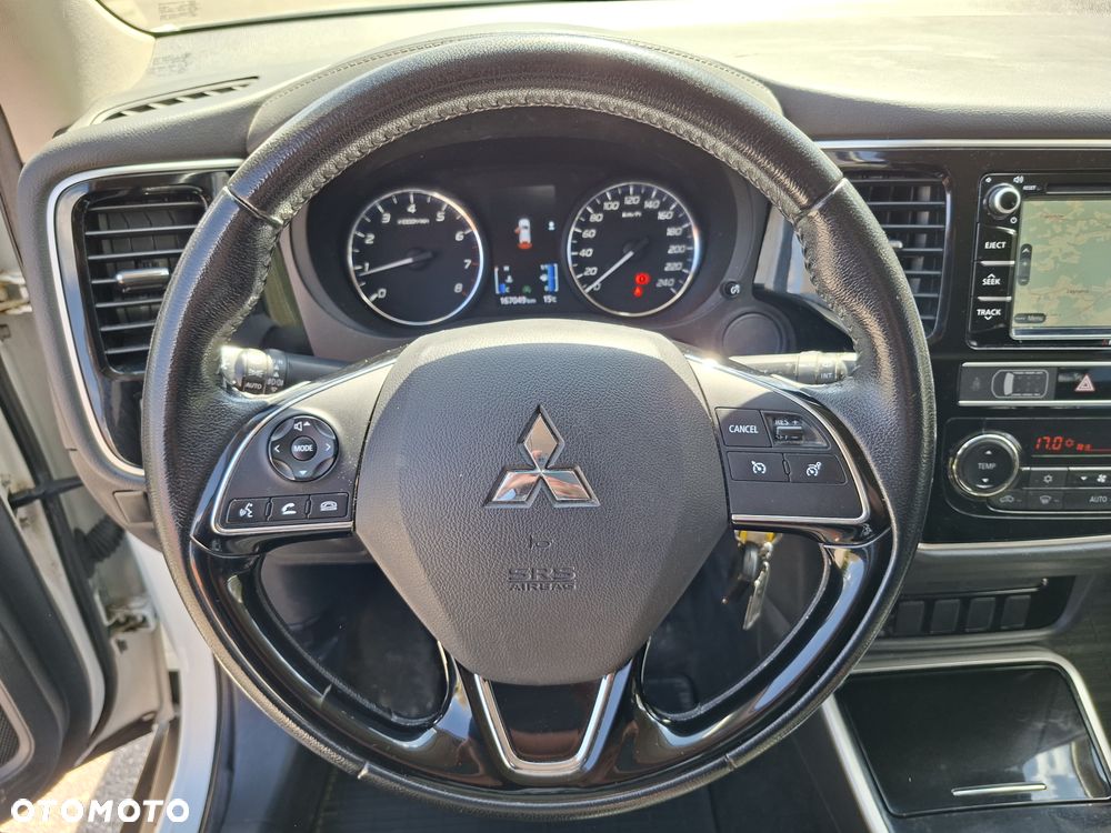 Mitsubishi Outlander 2.0 2WD - 17