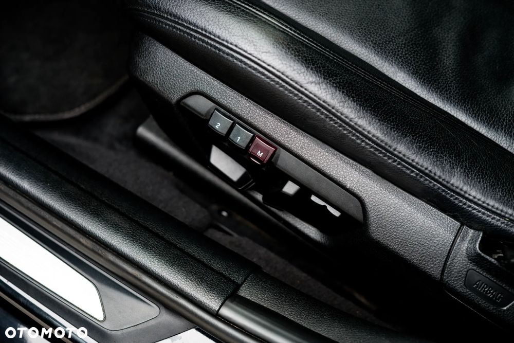 BMW Seria 3 335i xDrive - 20