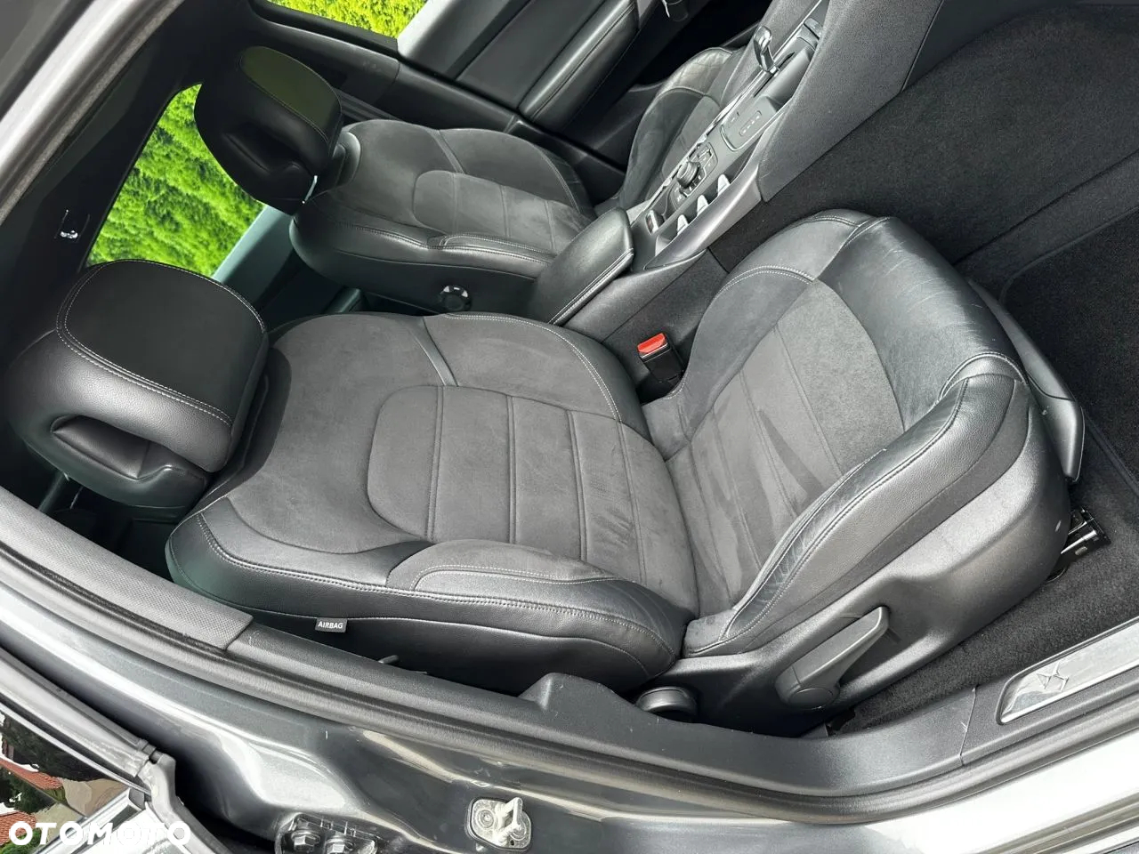 Citroën DS5 e-HDi 115 EGS6 Chic - 21