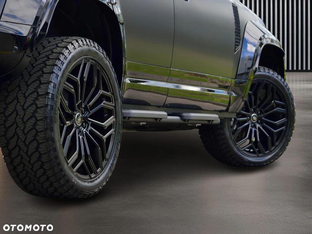 Land Rover Defender 3.0 D250 mHEV - 12