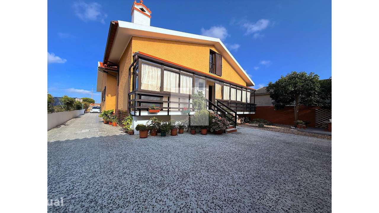 Moradia c/ Terreno e Jardim - Grande imagem: 5/49