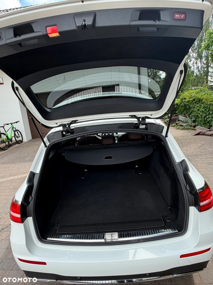 Mercedes-Benz Klasa E 220 d 4-Matic - 8