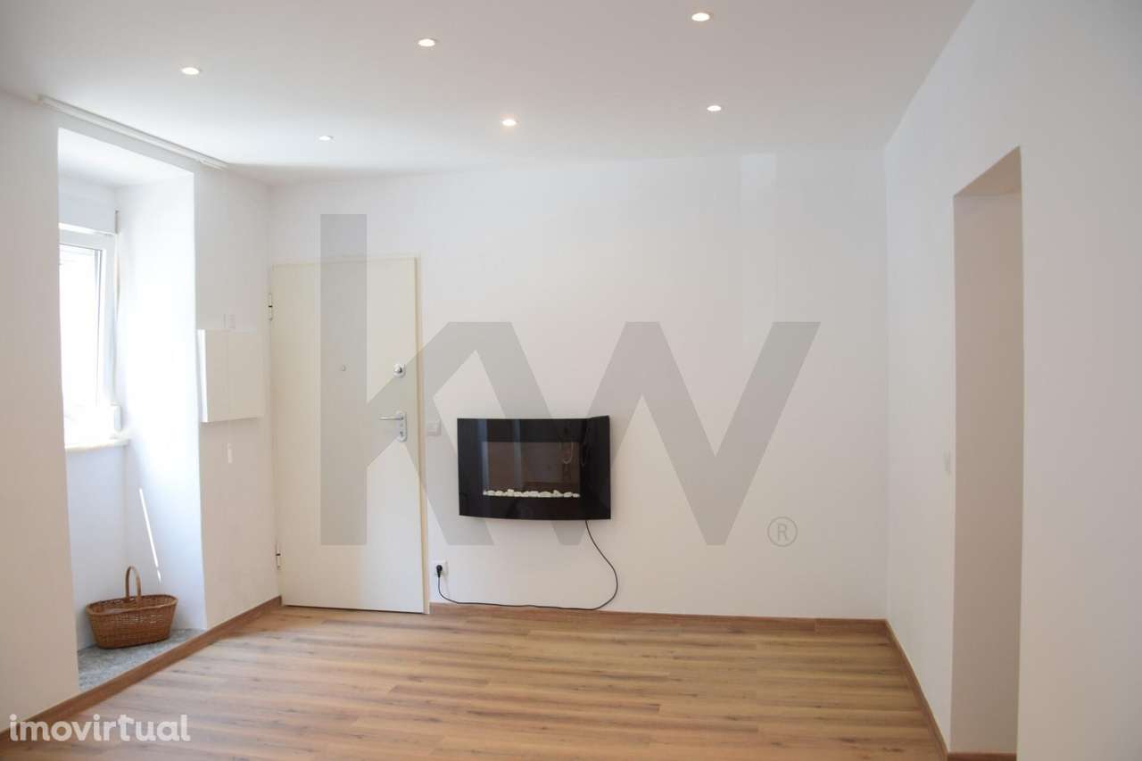 ✨ T1 Renovado no Dafundo: Conforto e Modernidade junto ao Tejo ✨ - Grande imagem: 5/16