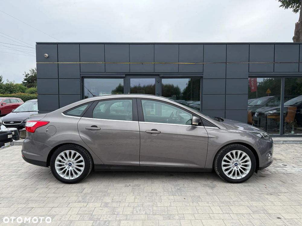 Ford Focus 1.6 Ti-VCT Sport - 23