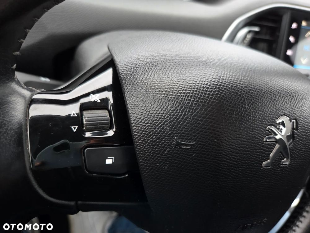 Peugeot 308 BlueHDi 130 Active Pack - 29