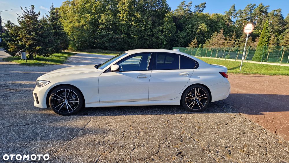 BMW Seria 3 330d MHEV M Sport sport - 3