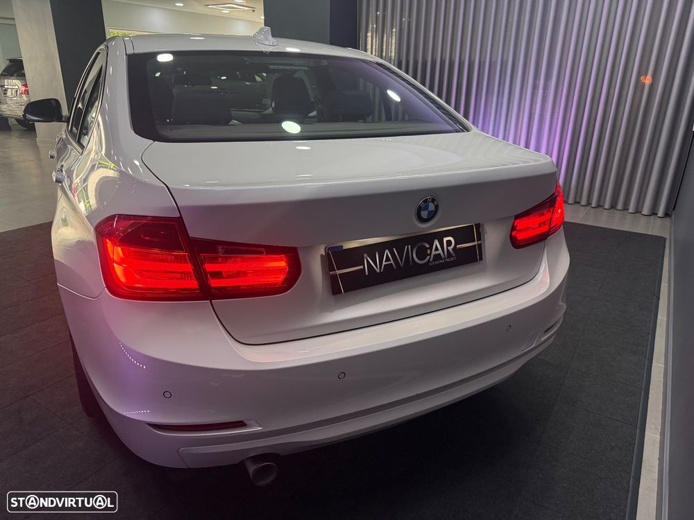 BMW 316 d Sport Line - 15